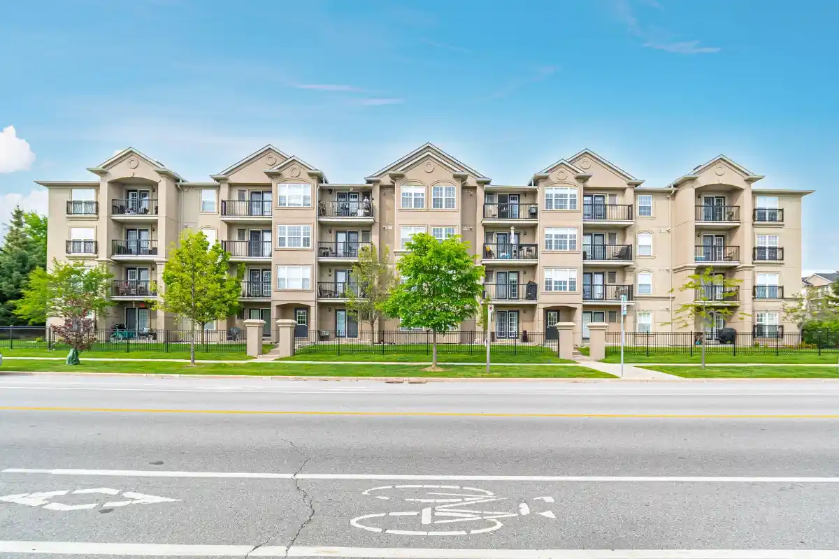 1471-1491 Maple Avenue, Milton - Maple Crossing Condominiums by Sutherland Development